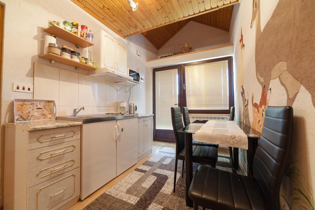 Apartment Luketic Slunj Buitenkant foto